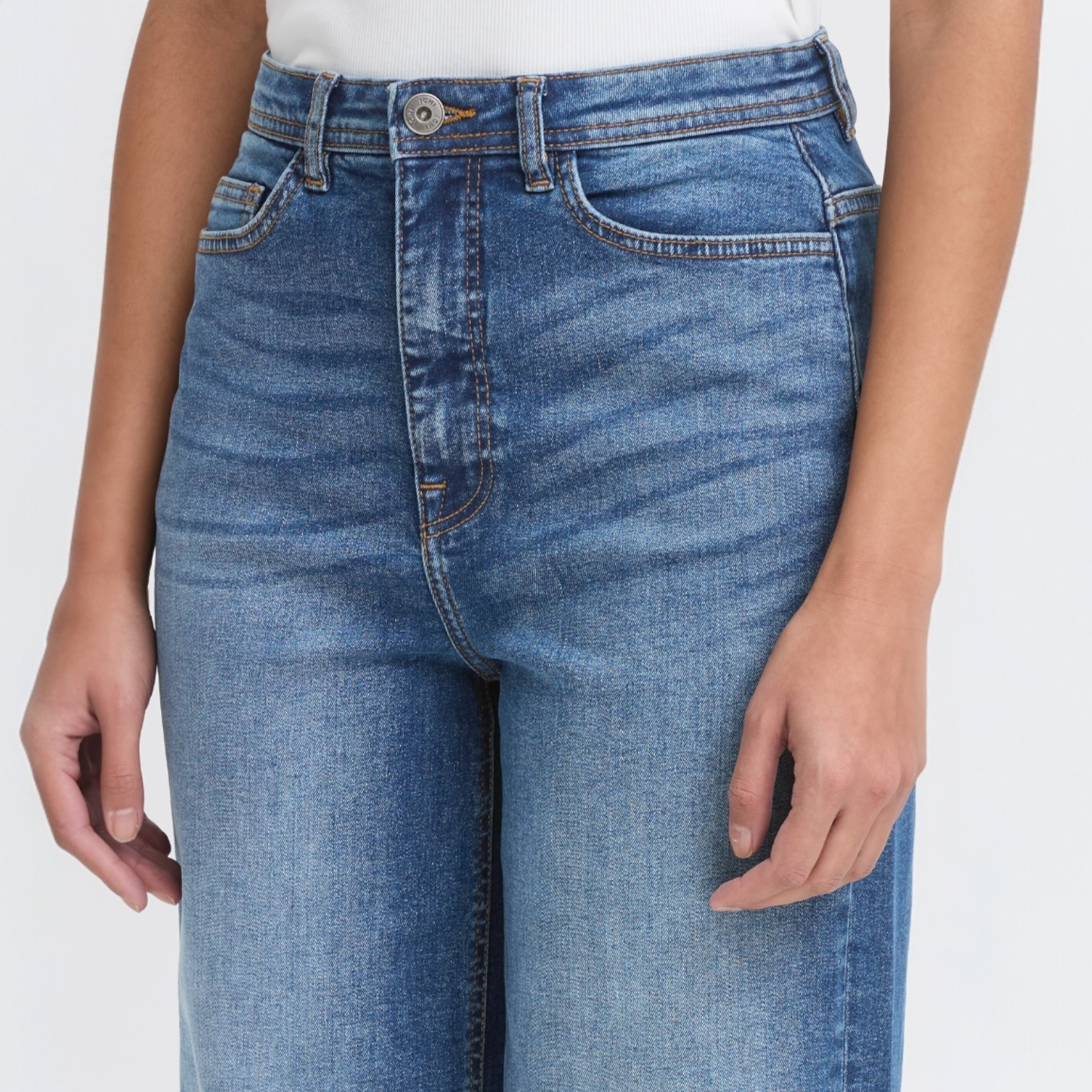 IHTWIGGY CROPPED HIGH WAIST